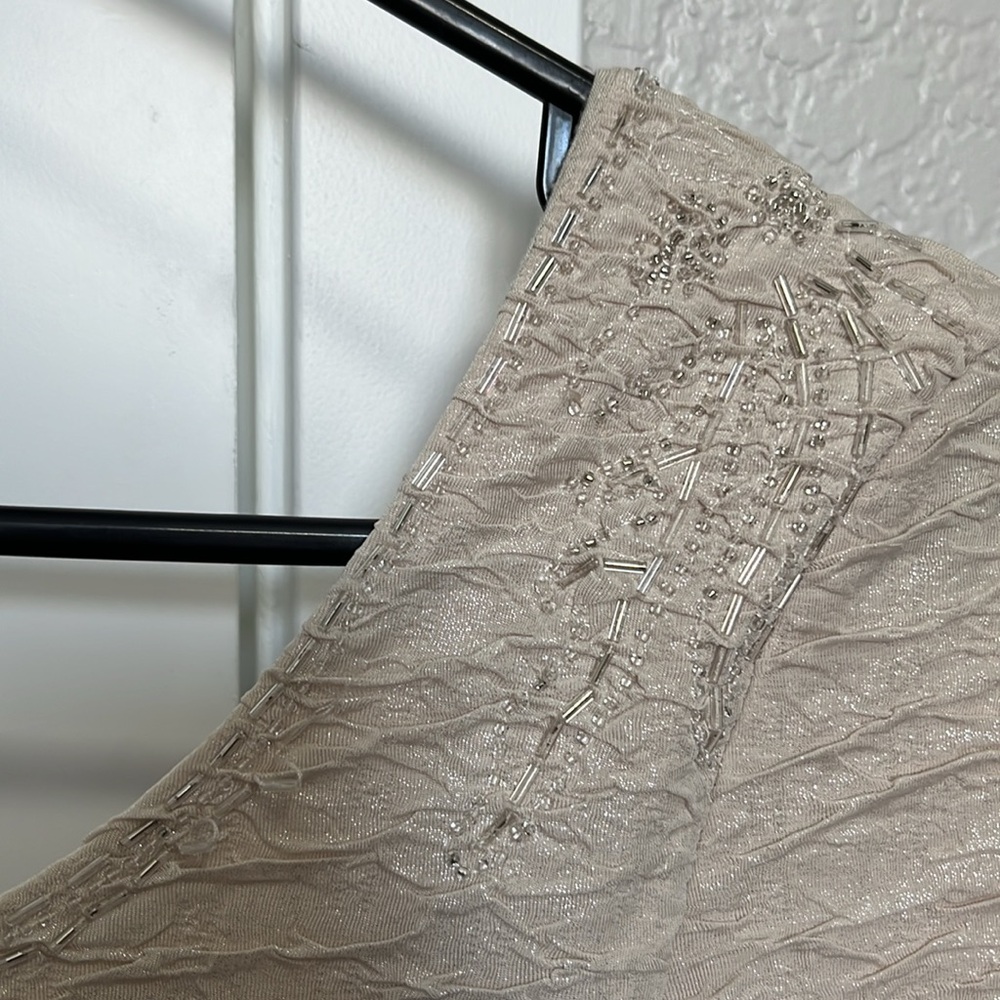 Dress - Picture 4 of 11